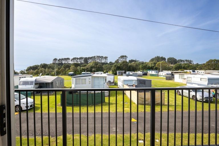 Photo of property in 100 Eighth Avenue, Urenui, 4377