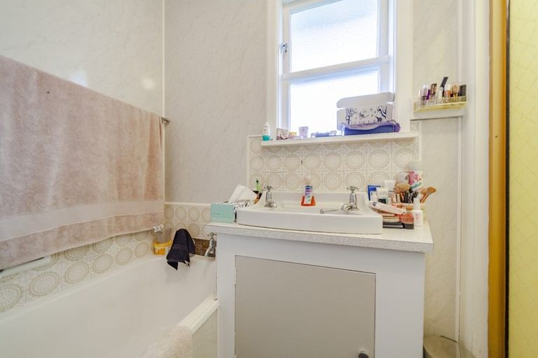 Photo of property in 14 Hitchings Avenue, Onekawa, Napier, 4110