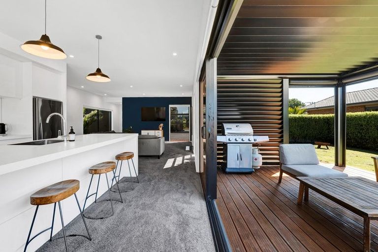 Photo of property in 507 Richmond Road, Lepperton, New Plymouth, 4373