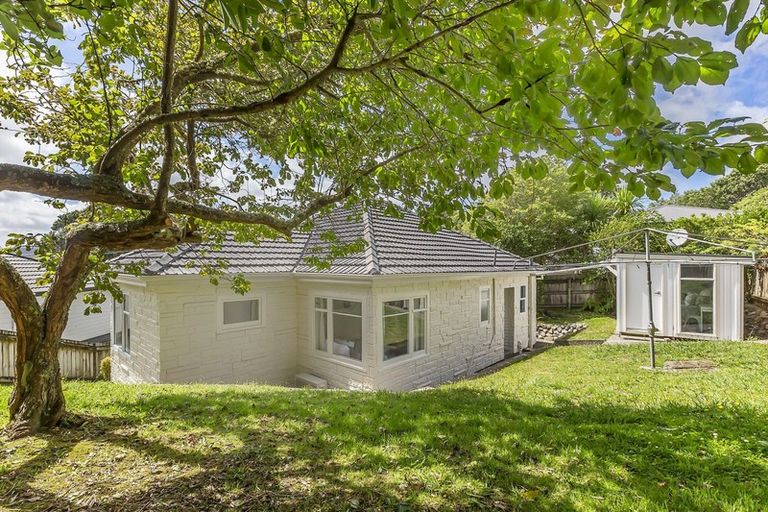 Photo of property in 2 Chester Road, Tawa, Wellington, 5028