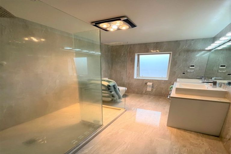 Photo of property in 14a Domain Road, Weymouth, Auckland, 2103