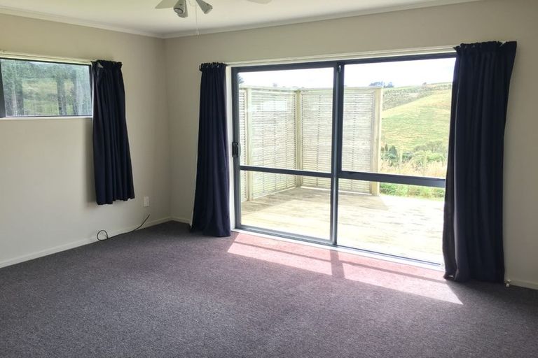 Photo of property in 191c Chamberlain Road, Bombay, 2675