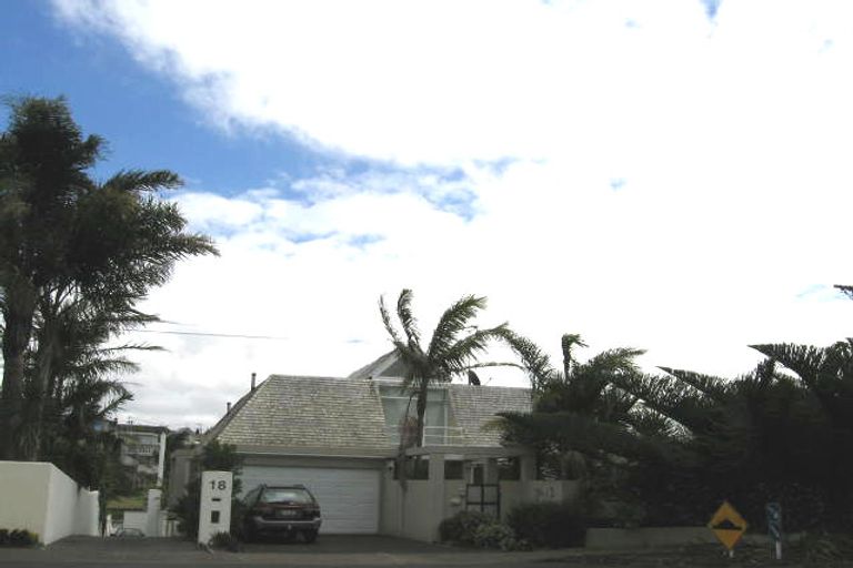 Photo of property in 2/18 Craig Road, Milford, Auckland, 0620