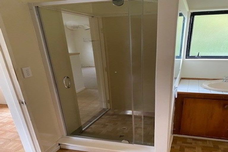 Photo of property in 55 Woodglen Road, Glen Eden, Auckland, 0602