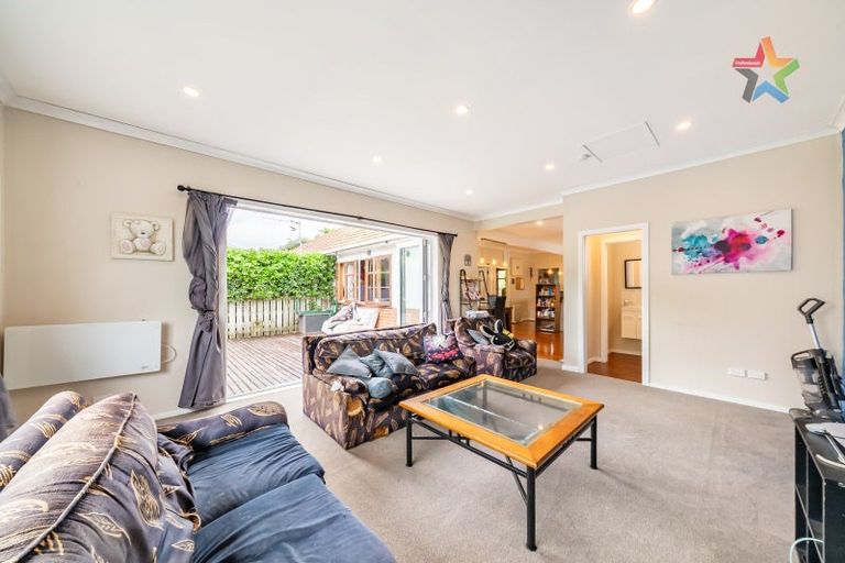 Photo of property in 24 Godley Street, Waterloo, Lower Hutt, 5011