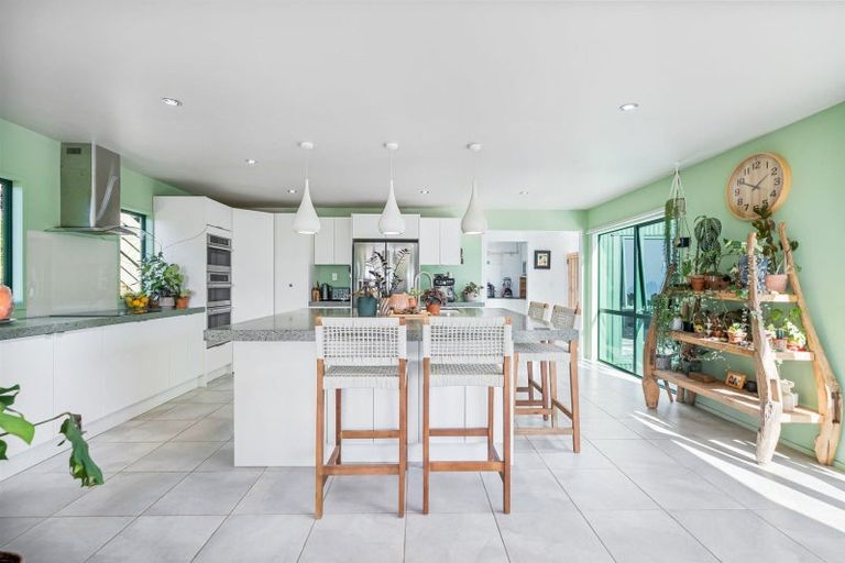 Photo of property in 1559 Pataua Road North, Pataua North, Whangarei, 0175