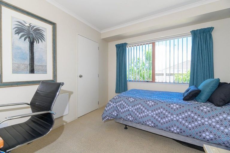 Photo of property in 6 Rays Way, Tuakau, 2121