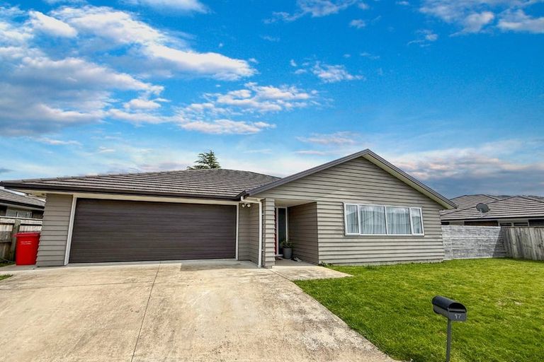 Photo of property in 17 Poulson Grove, Trentham, Upper Hutt, 5018