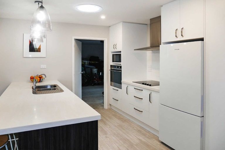 Photo of property in 32 Karere Avenue, Marshland, Christchurch, 8083