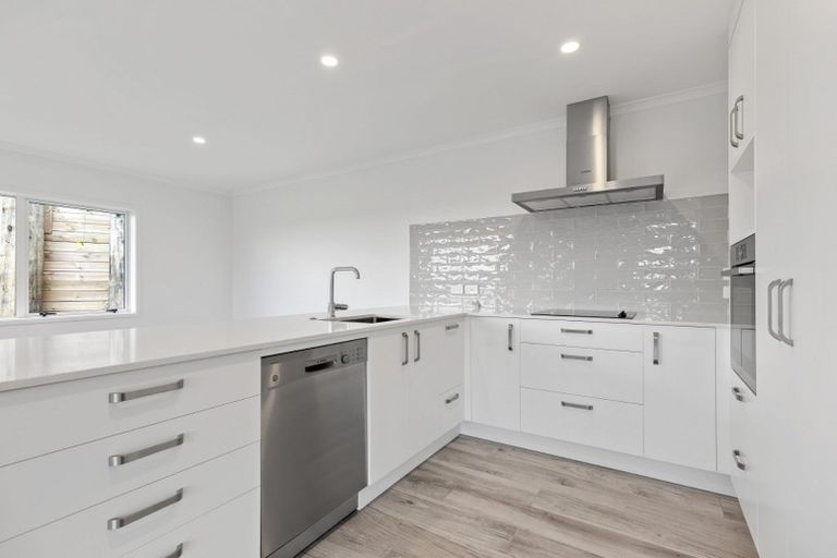 Photo of property in 180 Castlewold Drive, Bethlehem, Tauranga, 3110