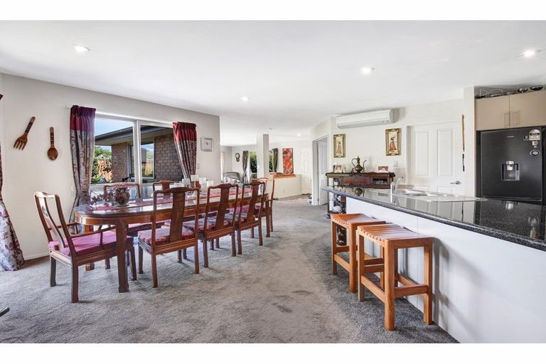 Photo of property in 4 Doncaster Place, Rangiora, 7400