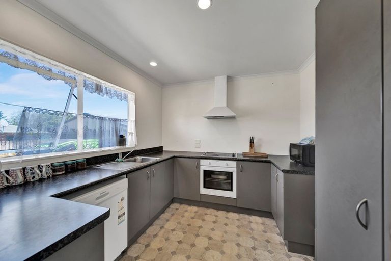 Photo of property in 75 Tauhuri Street, Manaia, 4612