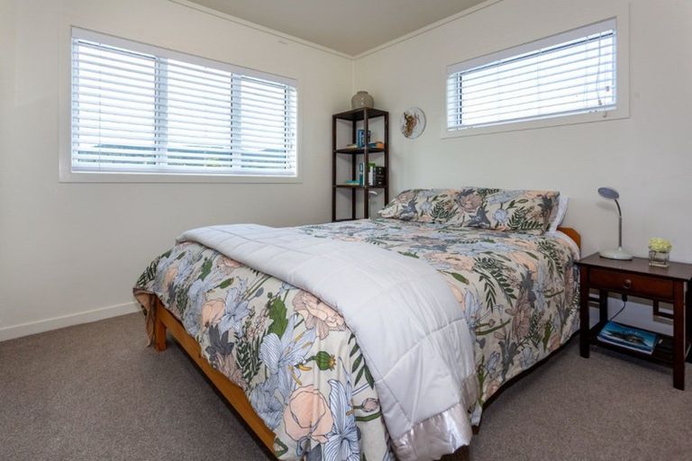 Photo of property in 107 Riverview Road, Whangamata, 3620