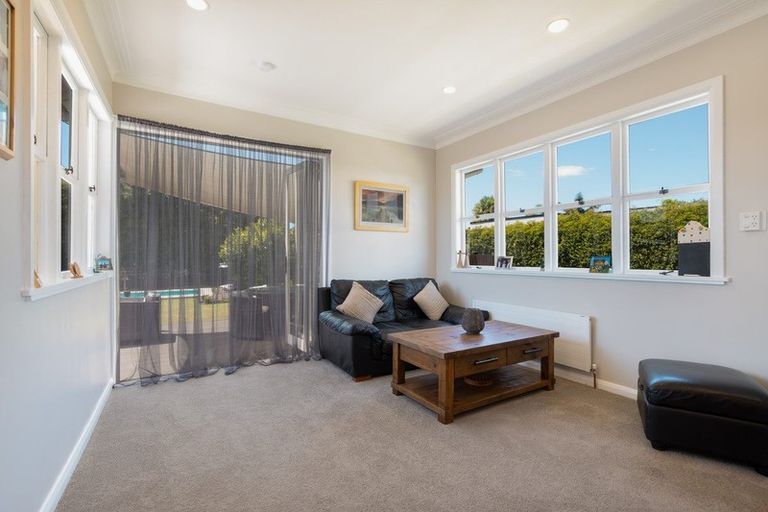 Photo of property in 49 Vogel Street, Cambridge, 3434