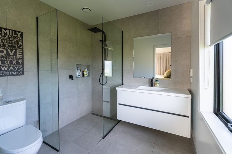 Photo of property in 1 Kereru Lane, Gore, 9710