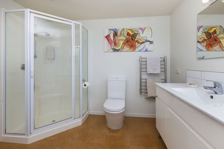 Photo of property in 57 Hinau Street, Fendalton, Christchurch, 8041