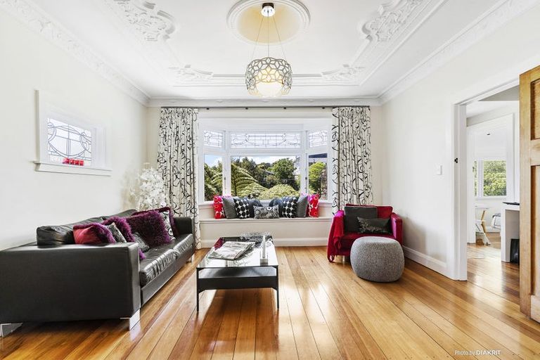 Photo of property in 14 Richmond Avenue, Karori, Wellington, 6012