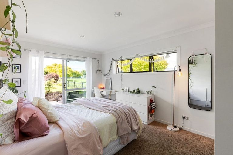 Photo of property in 23 Brancaster Place, Cambridge, 3434