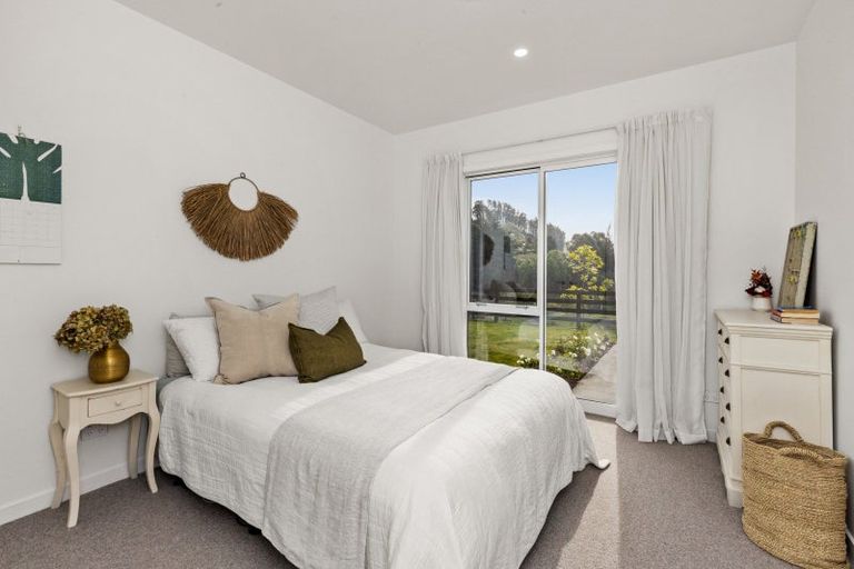 Photo of property in 5 Te Roera Drive, Taradale, Napier, 4112