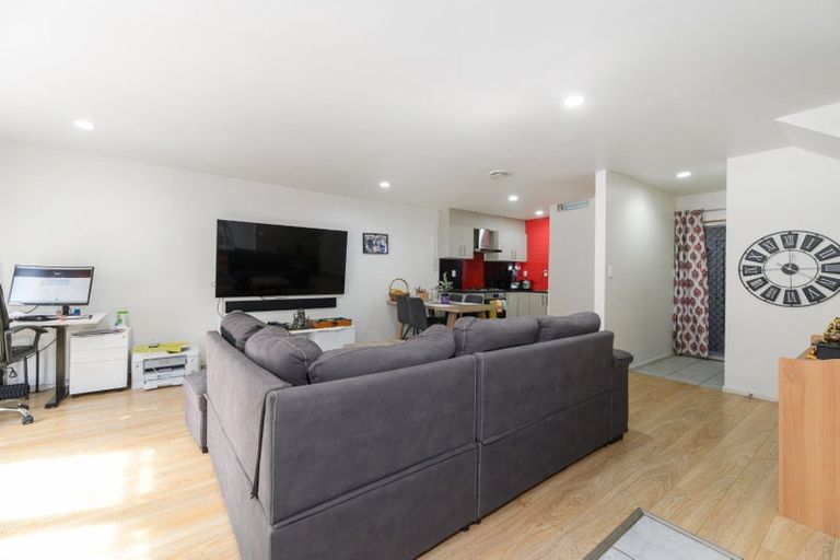 Photo of property in 38f Arawa Street, New Lynn, Auckland, 0600