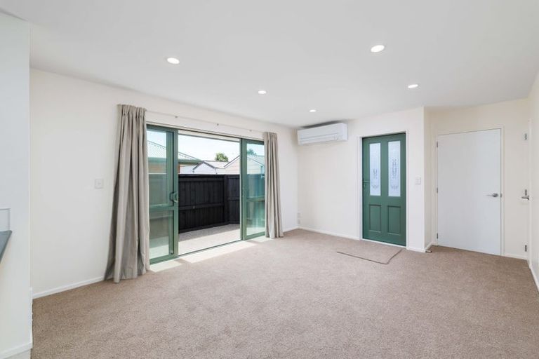 Photo of property in 4/6 Wainoni Road, Wainoni, Christchurch, 8061