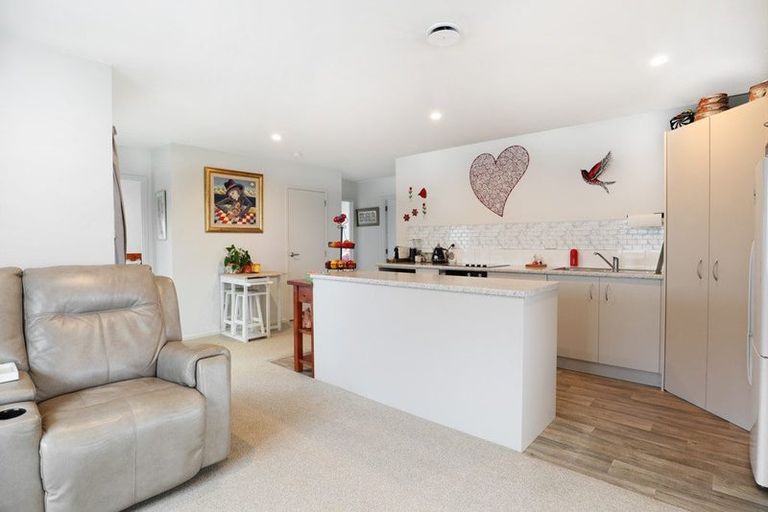 Photo of property in 11 Kamahi Crescent, Papamoa Beach, Papamoa, 3118