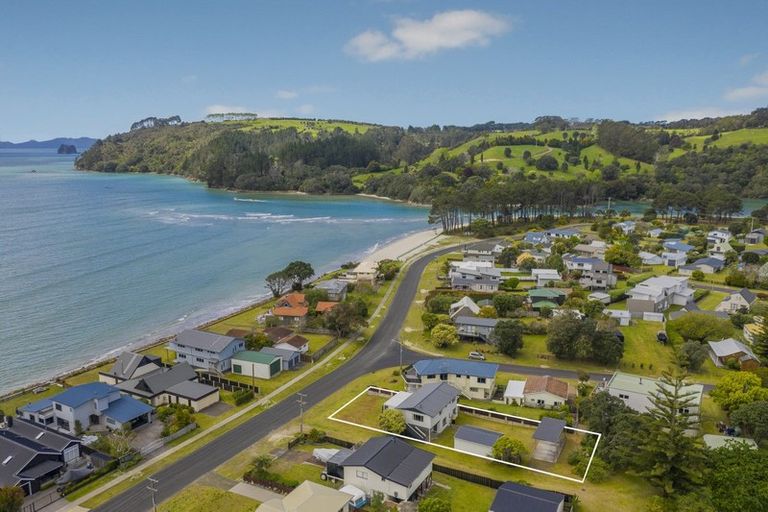 Photo of property in 180 Captain Cook Road, Cooks Beach, Whitianga, 3591