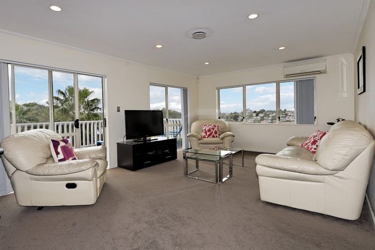 Photo of property in 259 Glengarry Road, Glen Eden, Auckland, 0602