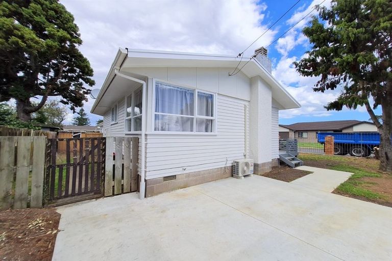 Photo of property in 9 Von Sturmer Street, Mangere East, Auckland, 2024