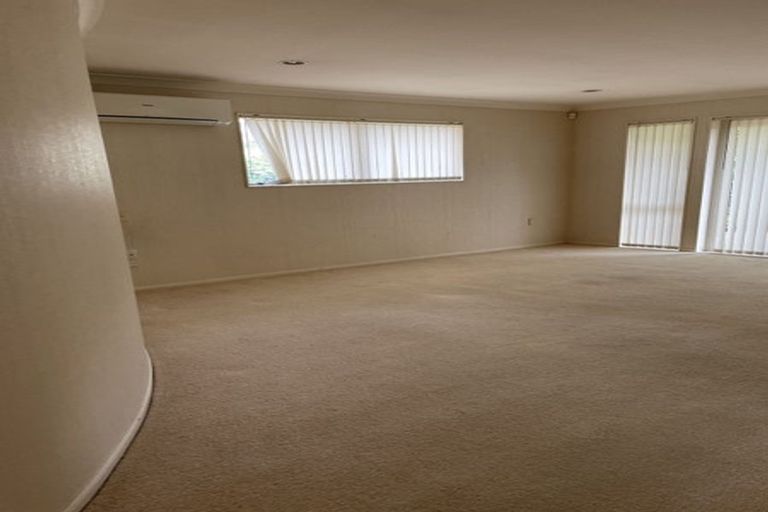 Photo of property in 6 Nathan Close, Somerville, Auckland, 2014