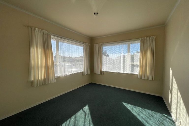 Photo of property in 20 Clayton Road, Manurewa, Auckland, 2102