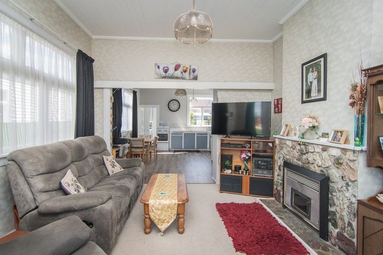Photo of property in 37 Raymond Street, West End, Timaru, 7910