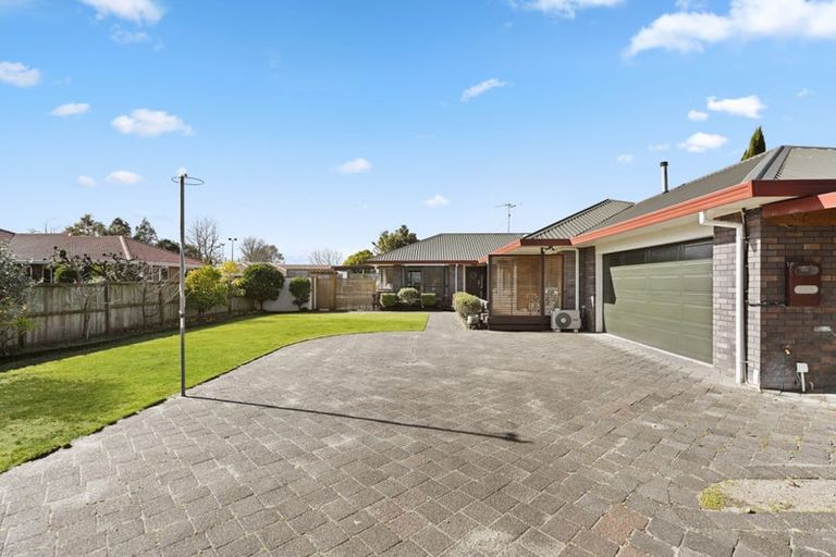 Photo of property in 27 Halcione Close, Flagstaff, Hamilton, 3210