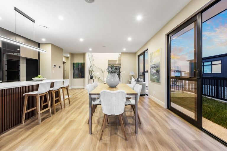 Photo of property in 42 Longshore Drive, Long Bay, Auckland, 0630