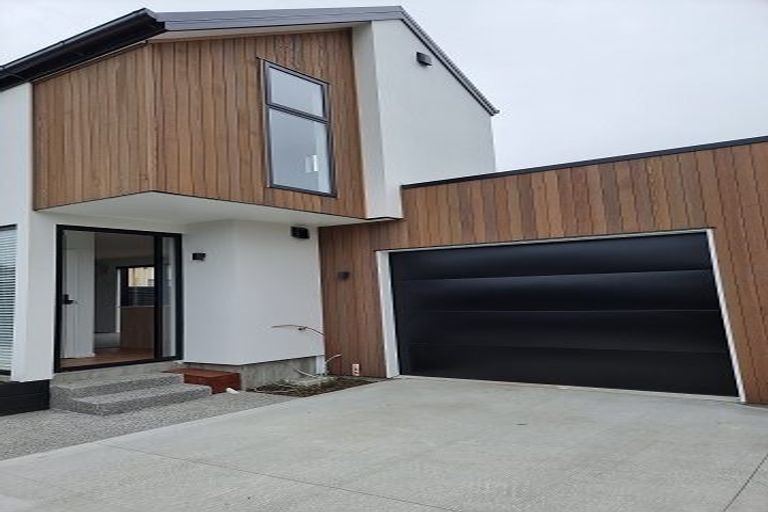 Photo of property in 4/63 Waltham Road, Sydenham, Christchurch, 8023