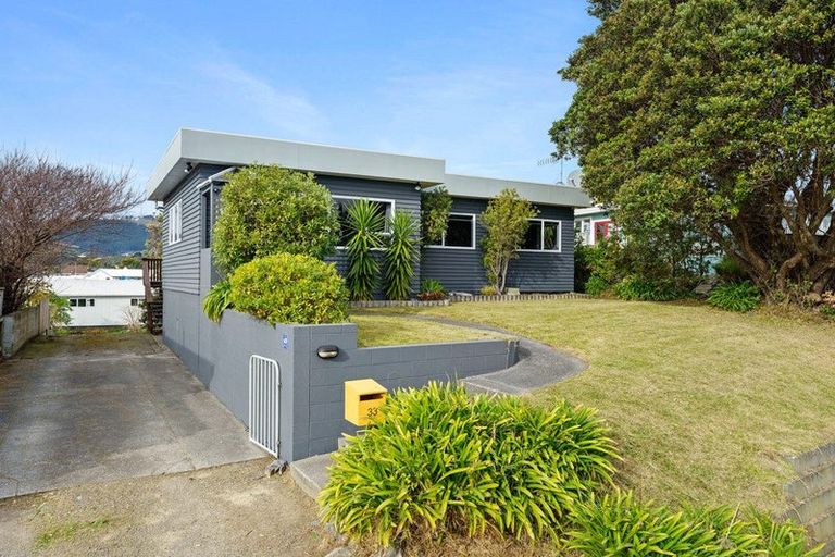 Photo of property in 33 Margaret Road, Raumati Beach, Paraparaumu, 5032