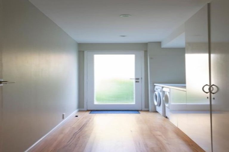 Photo of property in 26 Aotearoa Terrace, Murrays Bay, Auckland, 0630