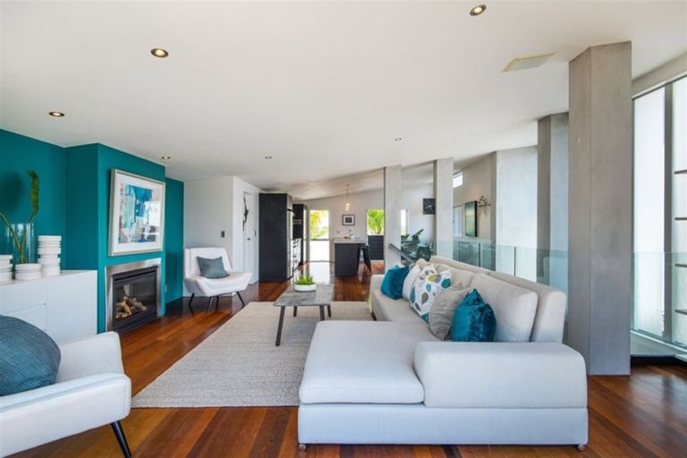 Photo of property in 45 Williamson Avenue, Belmont, Auckland, 0622