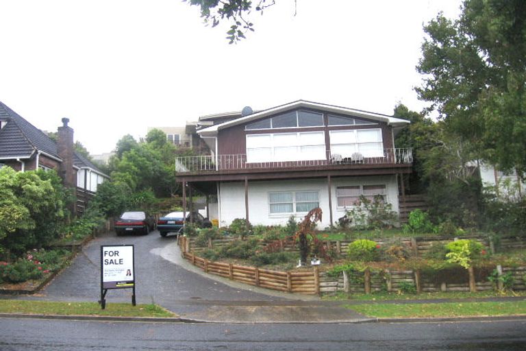 Photo of property in 47 Chelsea View Drive, Chatswood, Auckland, 0626