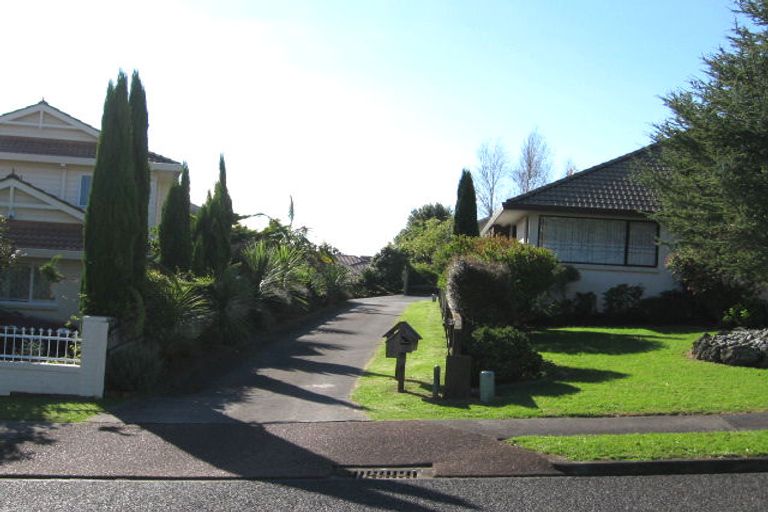 Photo of property in 10 Sligo Place, Somerville, Auckland, 2014