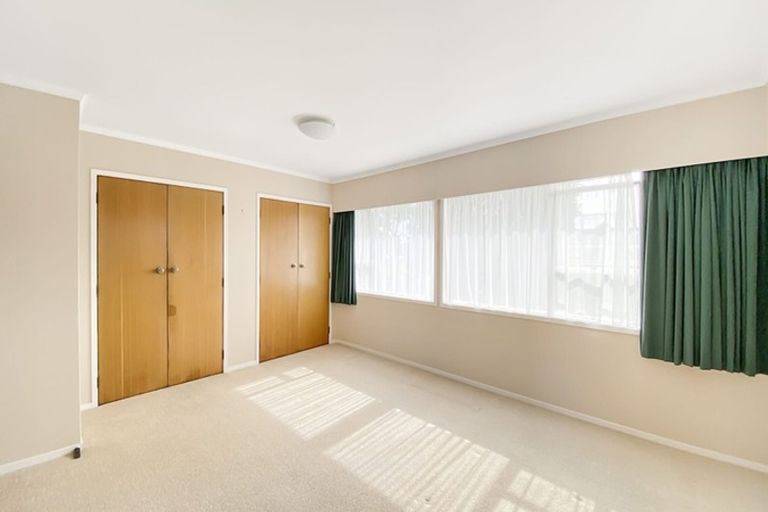 Photo of property in 91a Kiwi Esplanade, Mangere Bridge, Auckland, 2022