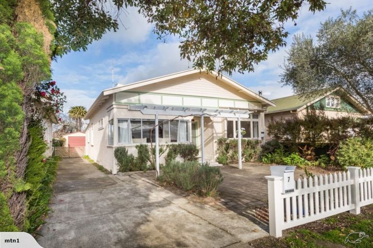 Photo of property in 7 Winifred Street, Napier South, Napier, 4110
