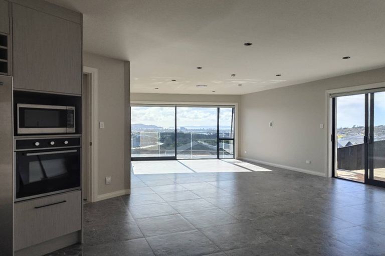 Photo of property in 82 Wainui Road, Silverdale, 0932