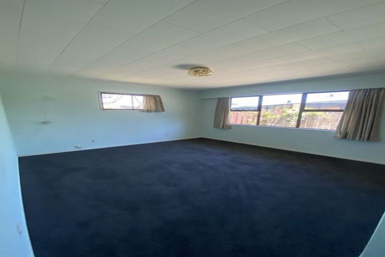 Photo of property in 19 Roskilda Crescent, Taradale, Napier, 4112