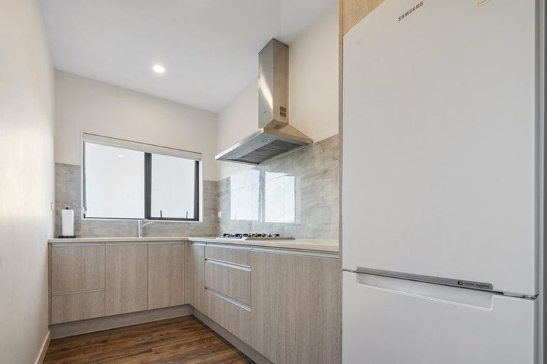 Photo of property in 4a Hilton Close, Fairview Heights, Auckland, 0632