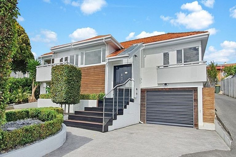 Photo of property in 14 Bank Street, Hillcrest, Auckland, 0627