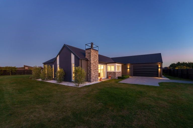 Photo of property in 10 Silver Peaks Drive, West Melton, 7618