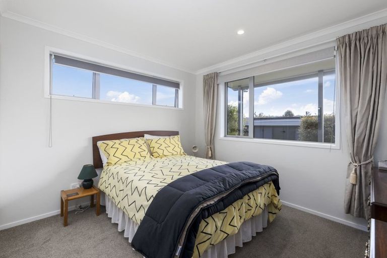 Photo of property in 4 Rogers Place, Kinloch, Taupo, 3377