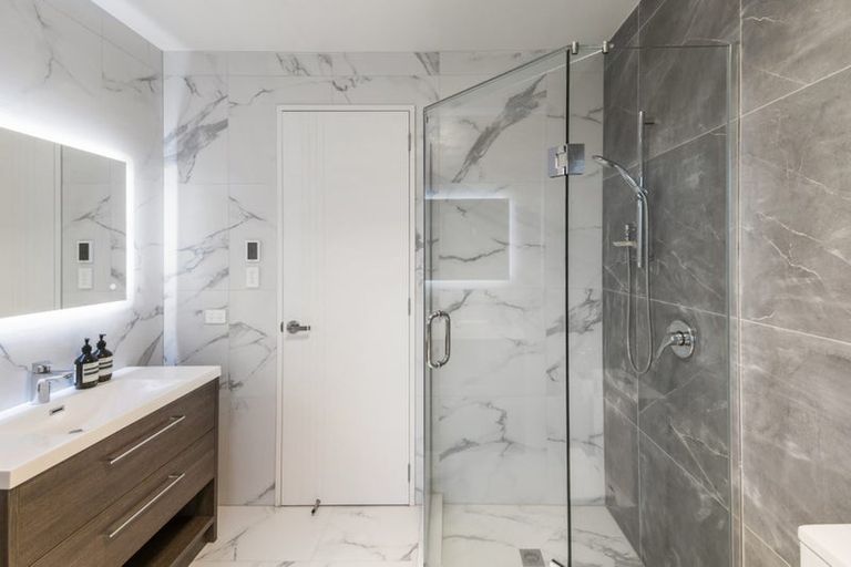 Photo of property in 12 Tagish Way, Orewa, 0931