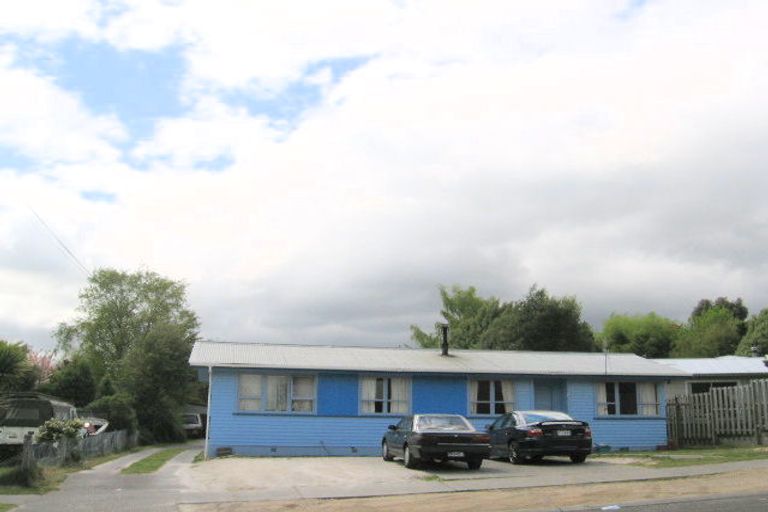 Photo of property in 2/14 Kotare Street, Hilltop, Taupo, 3330